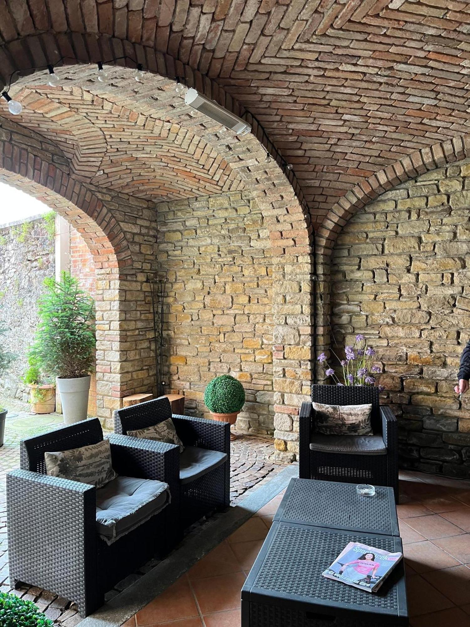 Il Castello Di Bubbio Otel Dış mekan fotoğraf
